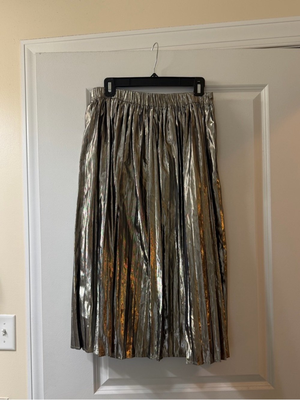 Metallic Pleated Midi Skirt